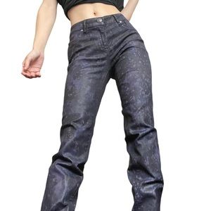 Black pants with design